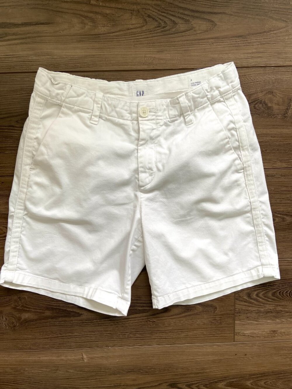 GAP Girlfriend Women's White Chino Shorts